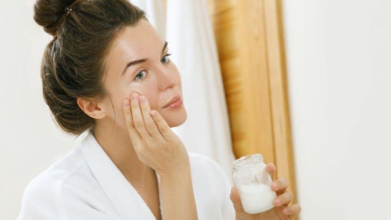 10 Skin Benefits of using cold-pressed coconut oil for cooking: 1 (1)