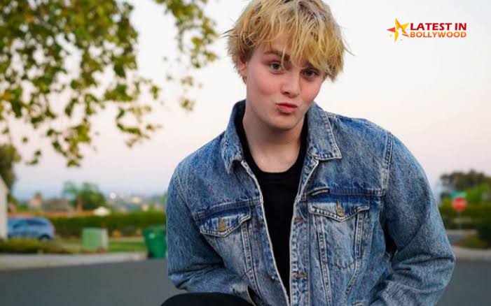 Is Alex Warren Gay? Bio: Family, Girlfriend, Age, Career, Net Worth