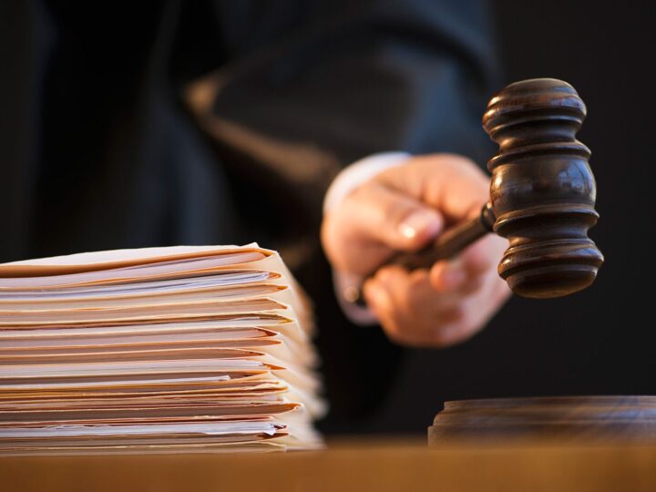 What Factors Determine Whether a Slip And Fall Case Settles