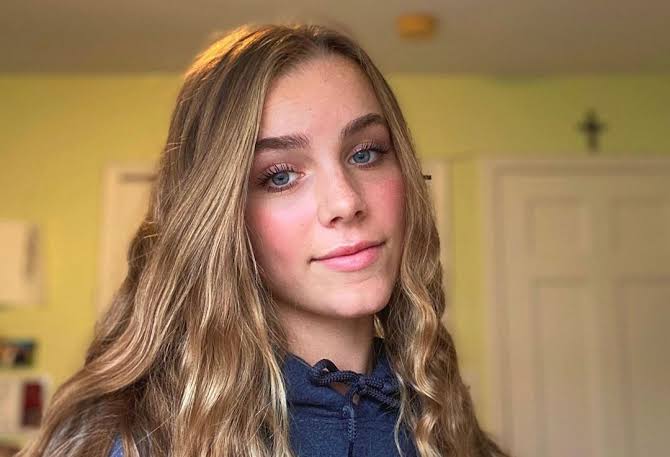 Is Anna Shumate Gay? Bio, Age, Brothers, Girlfriend, Career, Net Worth