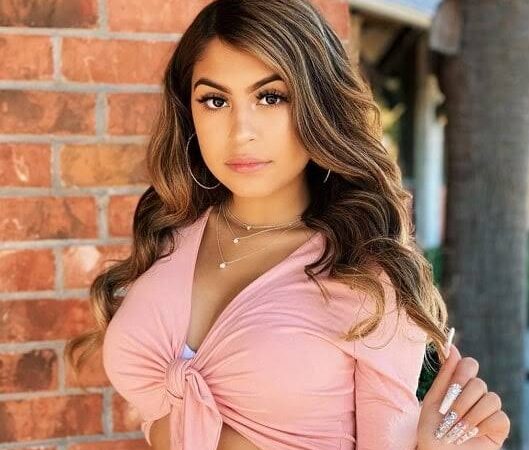 Desiree Montoya Bio: Age, Family, Boyfriend, Career, Net Worth 0 (0)