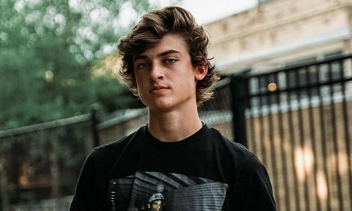 Sam Hurley Bio: Age, Family, Brothers, Gf, Height, Career, Net Worth