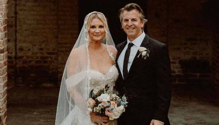 American-movie-actress-Bonnie-Somerville-and-her-husband-Dave-McClain-on-their-wedding-day.-