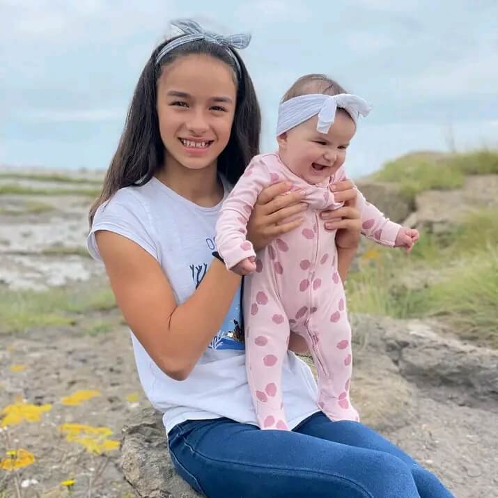 American gymnast, Jules Coley, with her youngest sister, Jovana Coley. 