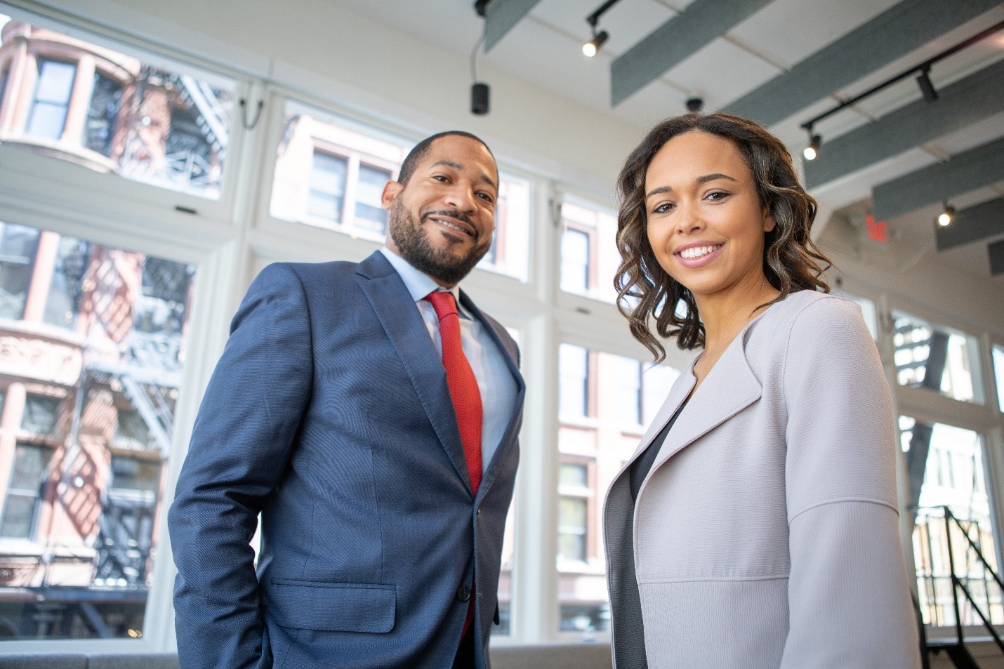 Husband And Wife Work Together. Is This Good For The Family? 3 Husband And Wife Work Together. Is This Good For The Family?