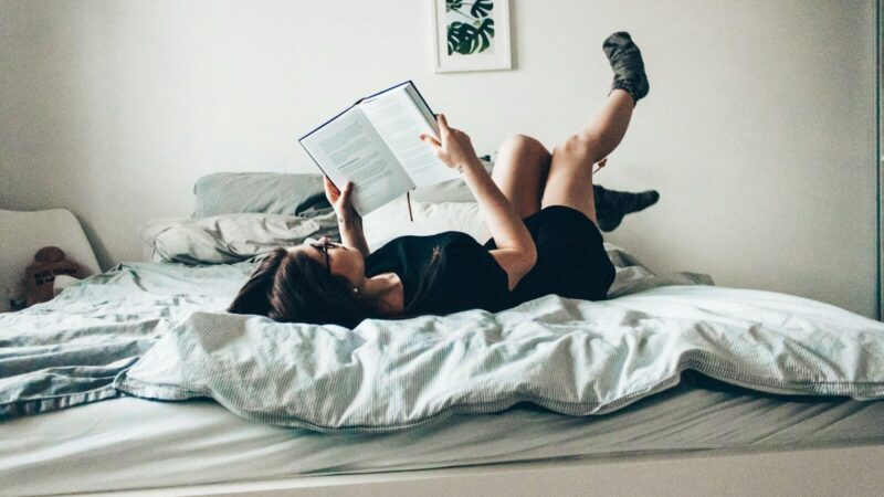 How to Quiet Your Overthinking Mind at Night: 5-Minute 3 How to Quiet Your Overthinking Mind at Night: 5-Minute 4.7 (76)