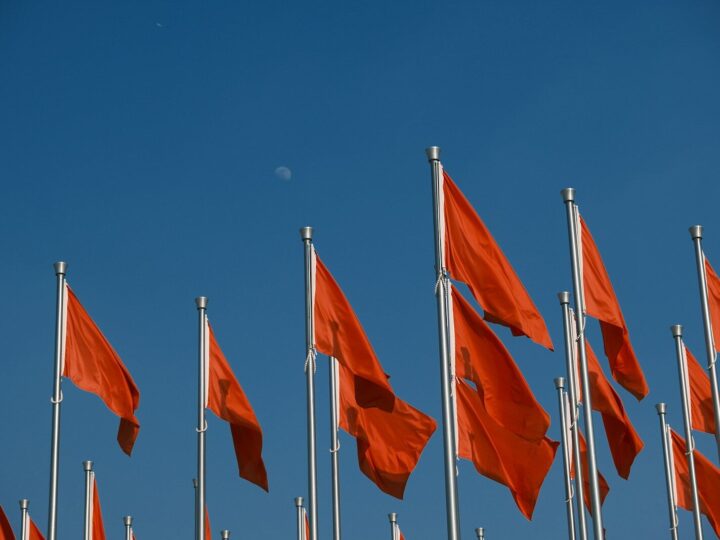 How to Spot Financial Red Flags Before They Ruin Your