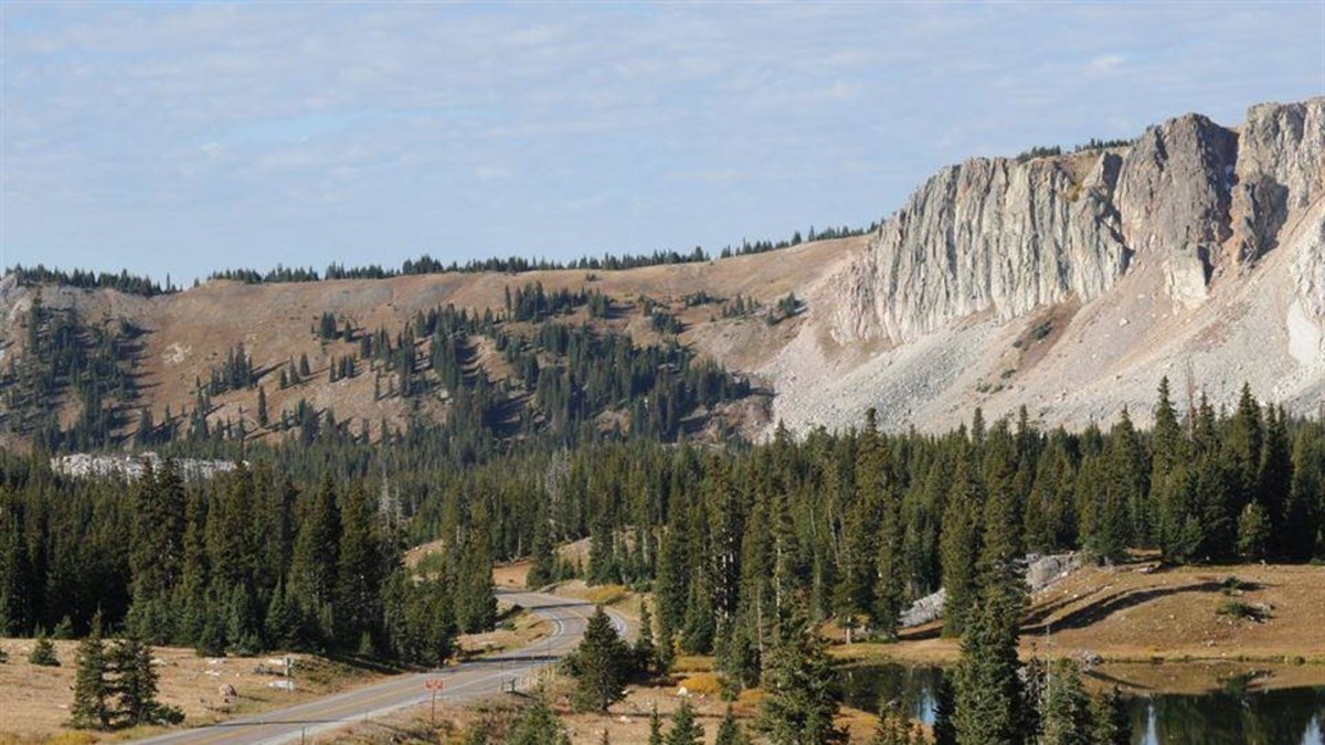 Snowy Mountain Range Road, Wyoming